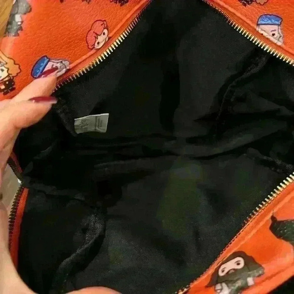 NWOT Harry Potter Chibi  faux leather Orange  mini bookbag By Wizarding World - Picture 7 of 7